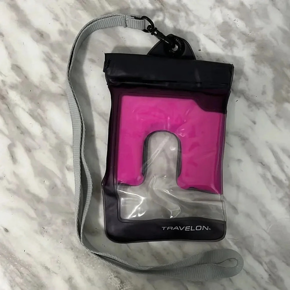 ⭐️3/$15 Travel bundle - Picture 7 of 7